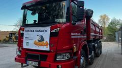 Der Lastwagen der Schmeer Sand und Kies GmbH in Püttlingen ist für die Sandlieferung bereit. (Foto: SR/Simin Sadeghi)