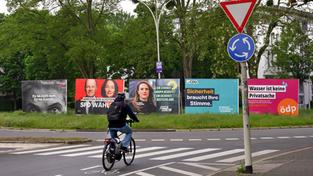 Wahlplakate der FDP, SPD, Die Grünen, CDU und ödp zur Europawahl 2024 (Foto: IMAGO / sepp spiegl)