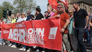 Rund 3000 Menschen haben am Tag der Arbeit in Saarbrücken demonstriert. (Foto: Jimmy Both/SR)