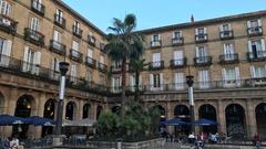 Die Plaza Nueva ist das Herz der Altstadt (Foto: Heike Bredol)