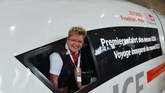 Premierenfahrt des neuen ICE 3 von Frankfurt nach Paris (Foto: Arne Dedert/dpa)