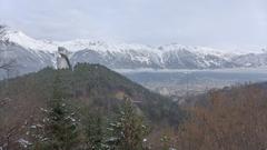 Die Bergiselschanze thront über Innsbruck. (Foto: SR)