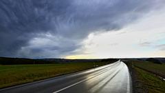 Dunkle Wolken über dem Saarland (Foto: Günter Endres)