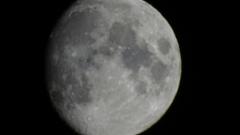 Der Mond über Noswendel (Foto: Gerhard Haupenthal)