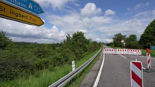 Sperrung der Flughafenstraße, Staffel St. Ingbert, nach dem Starkregen (Foto: SR)