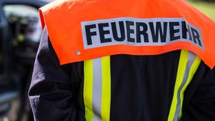 Schriftzug Feuerwehr (Foto: picture alliance / Fotostand | Fotostand / K. Schmitt)