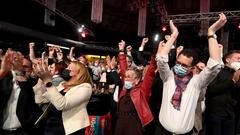 SPD feiert ihren Erfolg (Foto: dpa/Boris Rössler)