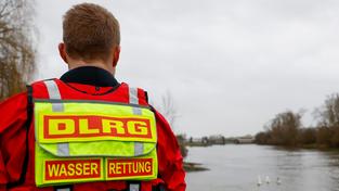 Wasserrettung im Einsatz (Foto: picture alliance / HMB Media/ Heiko Becker | Heiko Becker)