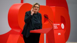 Anke Rehlinger beim SPD-Bundesparteitag am 08.12.2023 in Berlin (Foto: picture alliance/dpa/Bernd von Jutrczenka)