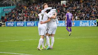 Torjubel zum 2:0. Torschütze: Hugo Vandermersch (SV 07 Elversberg) (Foto: picture alliance / Fußball-News Saarland | Sebastian Bach)