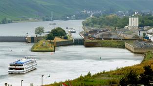 Blick auf die Mosel (Foto: dpa/Harald Tittel)