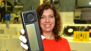Das weltweit erste Smartphone "Simon" von Hersteller IBM. (Foto: picture alliance / empics | John Stillwell)