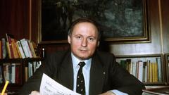 Lafontaine wird 1976 Oberbürgermeister von Saarbrücken (Bild vom 18.01.1983)  (Foto: dpa)