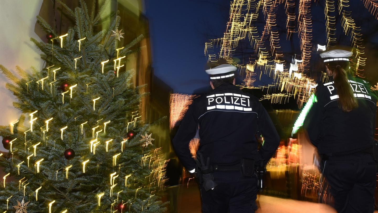SR.de Jeder Zehnte muss über Weihnachten und Silvester arbeiten
