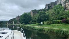 Burgund per Hausboot, da will ich hin! - Die Felsen von Merry sur Yonne  (Foto: SR)