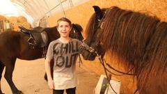 Cedrics große Leidenschaft ist das Reiten (Foto: Tobias Seeger)