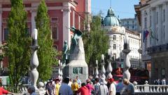 Der Preseren Platz - Lebendiger Mittelpunkt von Ljubljana (Foto: Peter M. Kruchten)
