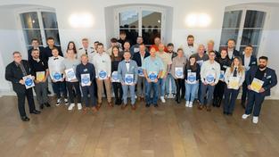 Gruppenfoto der Ehrenpresiträger für Zivilcourage (Foto: MIBS/A. Weber)