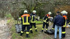 Die Feuerwehr im Einsatz in Primstal (Foto: Lukas Becker, Feuerwehr Landkreis Sankt Wendel)