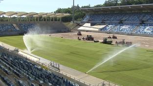 Im Saarbrücker Ludwigsparkstadion wird neuer Rasen verlegt (Foto: SR)