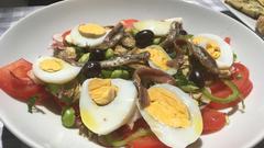 Der echte Nizza-Salat - ganz ohne Thunfisch (Foto: Maria C. Schmitt)