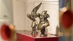 Asterix und Obelix als Bronzefiguren (Foto: Museum für Kommunikation)