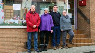 Das neue Team der AWO-Kleiderkammer: Jürgen Heermann, Doris Bier, Sven Kohl und Marina Kolz (Foto: Gemeinde Quierschied)