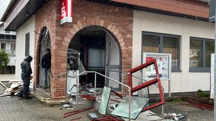 Nach der Geldautomatensprengung in Hauptstuhl bei Kaiserslautern (Foto: SWR/Viktoria Machleid)