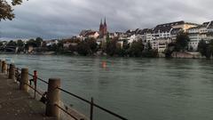 Blick von Kleinbasel auf Großbasel (Foto: SR)