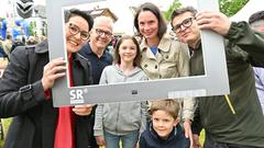 Besucher bei SR Fernsehen vor Ort in Friedrichsthal (Foto: SR/Pasquale D'Angiolillo)