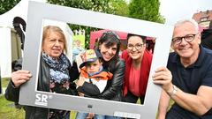 Besucher bei SR Fernsehen vor Ort in Friedrichsthal (Foto: SR/Pasquale D'Angiolillo)