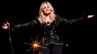 Bonnie Tyler - Just live Tour 2025 (Foto: PressPic Artwork by Alexander Mertsch)