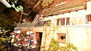 Wohnhausbrand am 14.11.2023 in Saarbrücken-Bübingen (Foto: BeckerBredel)