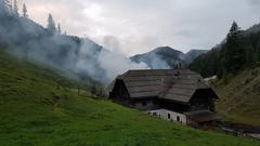 Das Karlbad in den Nockbergen ist ein rund 300 Jahre altes Bauernbad. (Foto: SR)