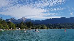 Der Mittagskogel thront über dem Faaker See mit seinen vielen Campingplätzen. (Foto: SR)