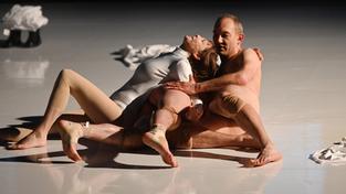 Christiane Motter (Eine Frau); Silvio Kretschmer (Jonathan); Fabian Gröver (Vater) in "Der Weg zurück" (Foto: SST / Martin Kaufhold)