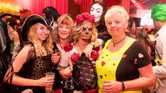 Weiberfastnacht in der Congresshalle (Foto: Dirk Guldner)