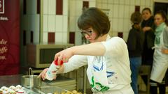 Das große SR 3 Weihnachtsbacken mit den fünf Finalisten am30. November im Café Louis in Weiskirchen (Foto: SR/Pasquale D'Angiolillo)