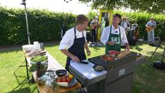 Das Duell: Grillen oder Schwenken (Foto: SR/Felix Schneider/Pasquale D'Angiolillo)