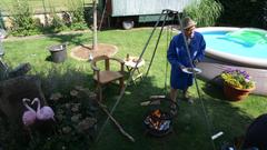 Das Duell: Grillen oder Schwenken (Foto: SR/Felix Schneider/Pasquale D'Angiolillo)