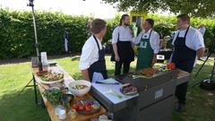 Das Duell: Grillen oder Schwenken (Foto: SR/Felix Schneider/Pasquale D'Angiolillo)