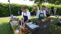 Das Duell: Grillen oder Schwenken (Foto: SR/Felix Schneider/Pasquale D'Angiolillo)