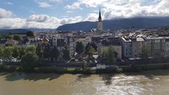 Durch die Stadt Villach fließt die Drau – Kärntens längster Fluss. (Foto: SR)