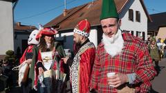 Der närrische Lindwurm in Saarlouis-Roden am Faasend-Dienstag (Foto: Pasquale D'Angiolillo)