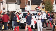 Der närrische Lindwurm in Saarlouis-Roden am Faasend-Dienstag (Foto: Pasquale D'Angiolillo)