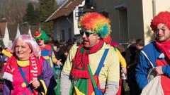 Der närrische Lindwurm in Saarlouis-Roden am Faasend-Dienstag (Foto: Pasquale D'Angiolillo)