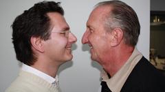 Michael Friemel und Mike Krüger beim Nasenvergleich (Foto: SR)
