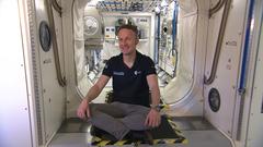 Auch Dokumentationen produziert der SR für die ARD. Hier zu sehen ein Ausschnitt mit dem Astronauten Matthias Maurer in „Himmelsstürmer – Woran Astronauten glauben“ (Foto: Lars Ohlinger/SR)