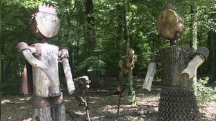 Holzfiguren im Parc Marveilleux in Bettembourg (Foto: SR/Steffani Balle)