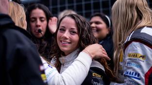 Motorsportlerin Carrie Schreiner  (Foto: IMAGO / Eibner)